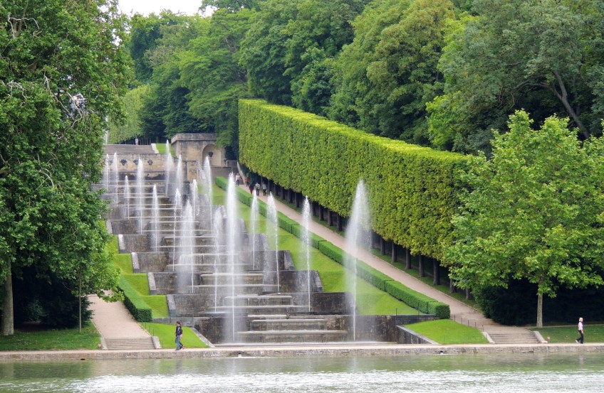 Fountains!