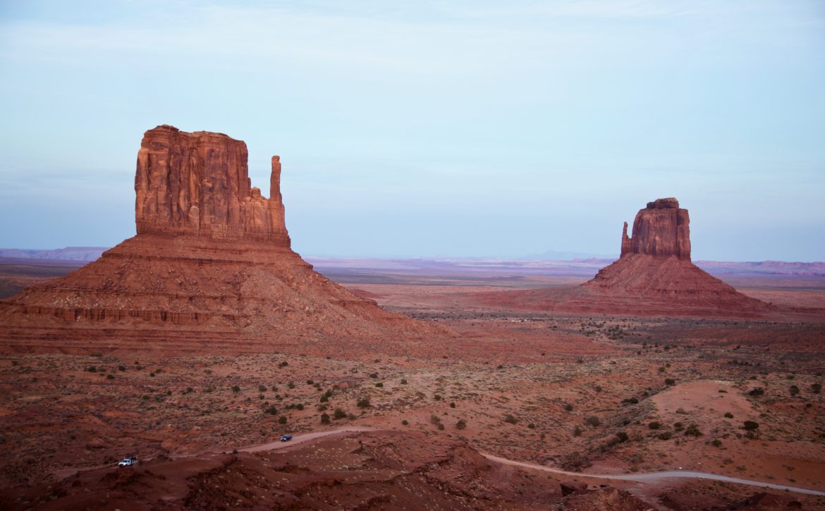 Monumental